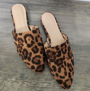 NY&Co Leopard Flats